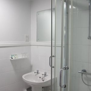 Single Room Bathroom